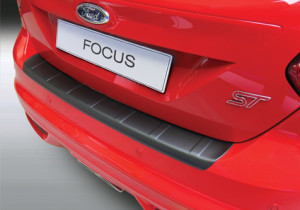 Achterbumper Beschermer | geschikt voor Ford Focus Hatchback 5-deurs 2011-2014 incl. ST 'Ribbed' | ABS Kunststof | zwart