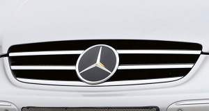 Grill zwart/chroom, Mercedes CLK (W209) | CLK-Klasse (W209): 00.02-06.04 (tot Facelift / tot model 2005), 07.04- (vanaf Facelift / vanaf model 2005) - Coupé, Cabrio | stuk abs | Rieger Tuning