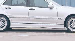 Rieger side skirt | C-Klasse (W203): 05.00- - Sedan, T-model, Sportcoupe | r stuk ongespoten abs | Rieger Tuning