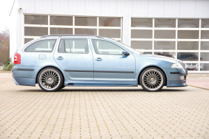 Rieger side skirt | Octavia (1Z): 06.04- - Combi, Sedan | l stuk ongespoten abs | Rieger Tuning