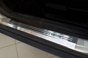 Instaplijsten | Ford Kuga I 2008-2012 | 4-delig | EXCLUSIVE